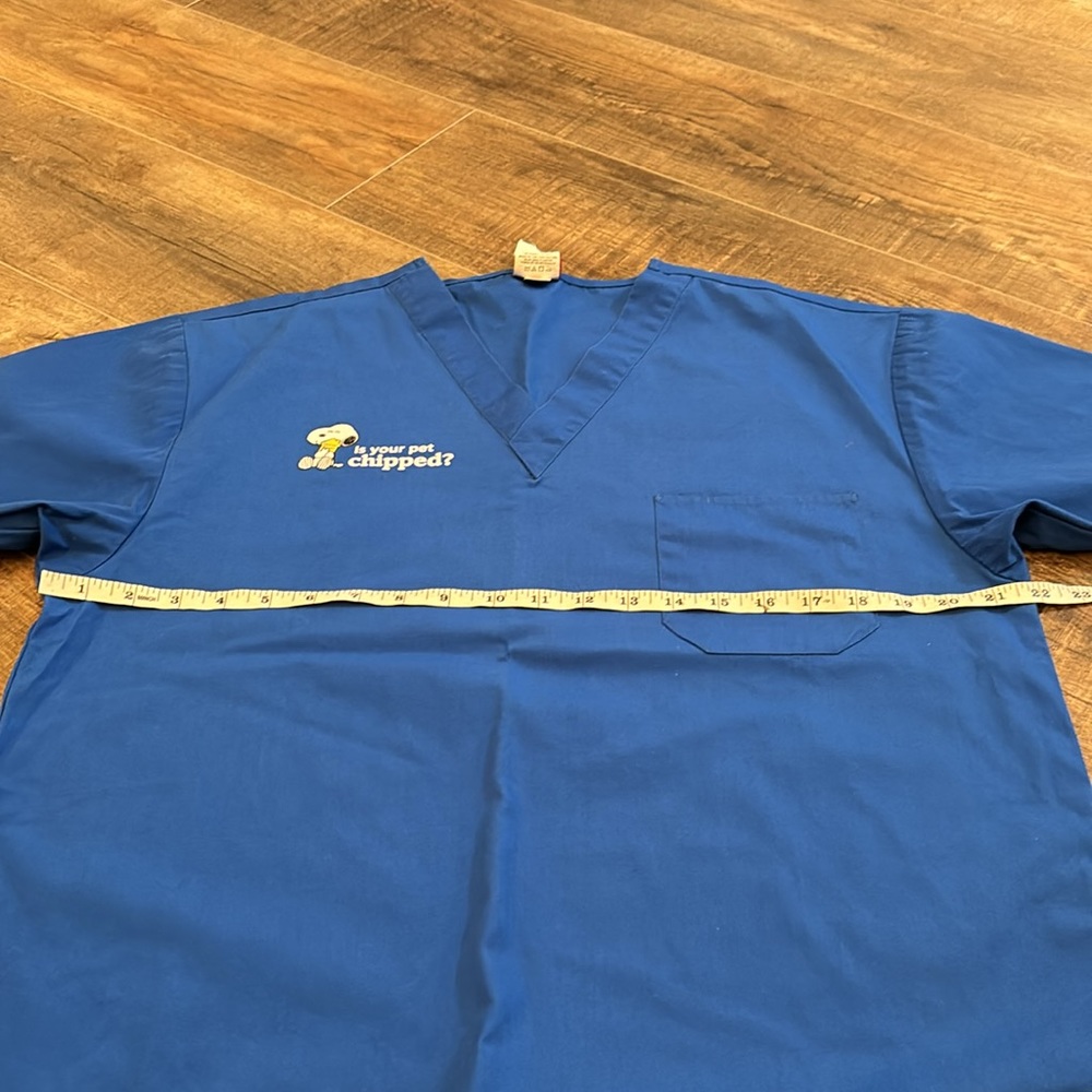 Scrub Top - Picture 7 of 8